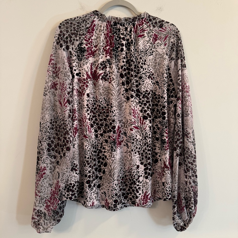 White House Black Market purple Floral long sleeve Blouse - Picture 6 of 6